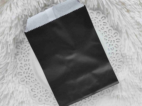  Fekete paprtasak 10x15cm - kis mret