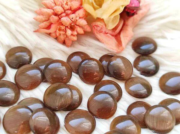  Barna macskaszem cabochon 12mm
