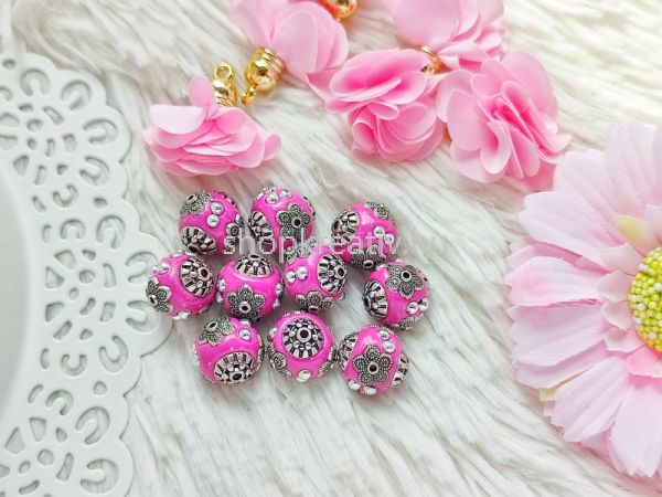  Pink indonz kzmves gyngy fm s strassz dsztssel kb. 14mm